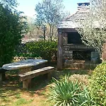 بيت ضيافة Mandic 4*